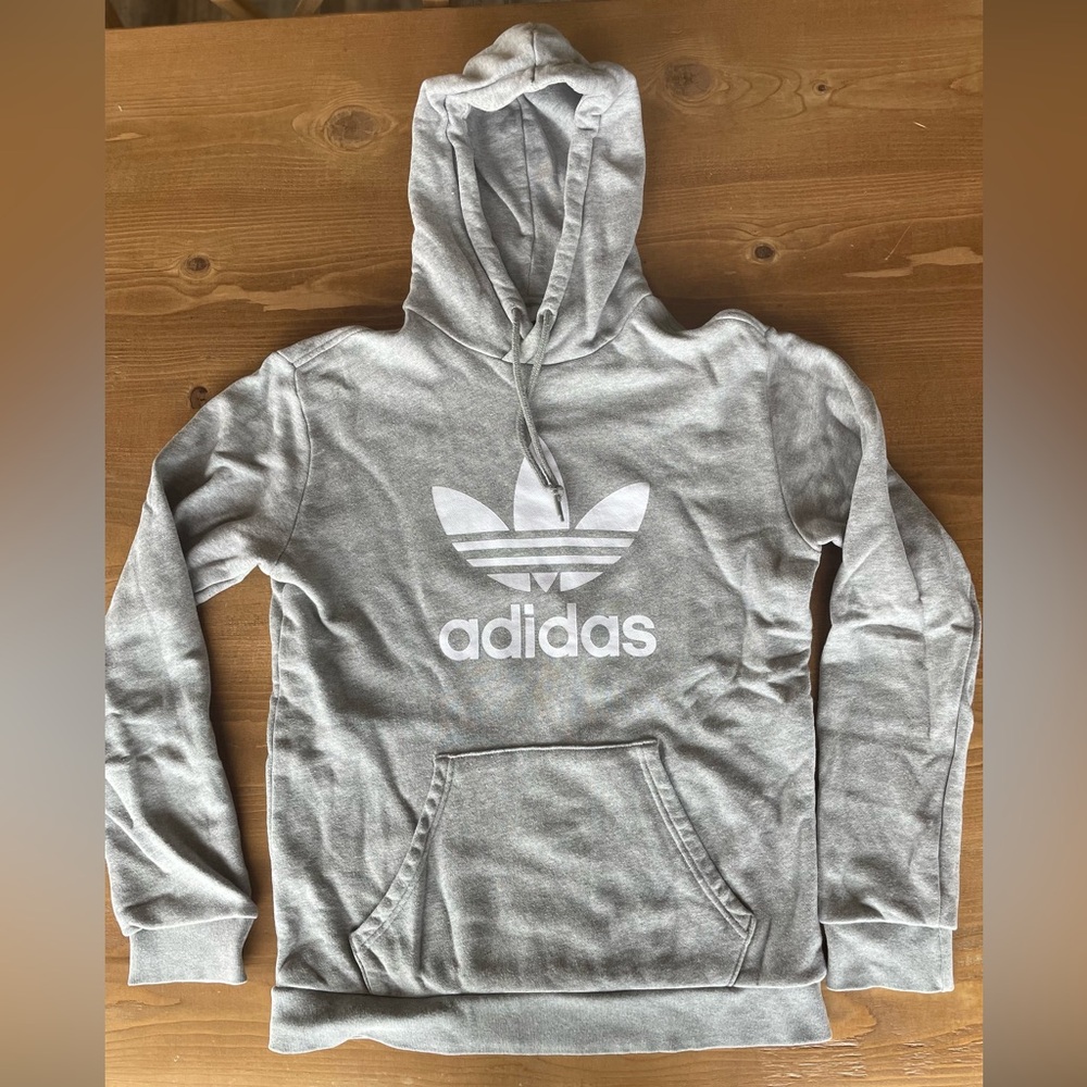 ⬇️Adidas MENS Small Classic Pullover Hoodie with large Trefoil Logo. Worn once!